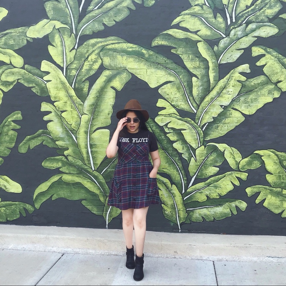 Meet your Posher, Montserrat